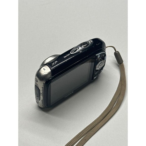 Fujifilm FinePix XP Waterproof Digital Camera Compact Point & Shoot Tested - Picture 3 of 4